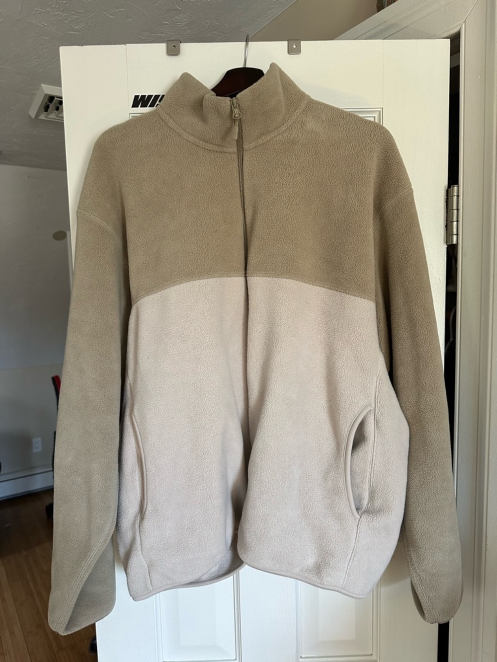Uniqlo Two-Tone Sherpa Zip Jacket in Tan and Beige